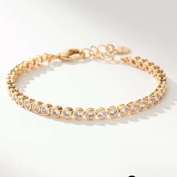 Uncommon James Fairy Bezel Tennis Bracelet in Gold